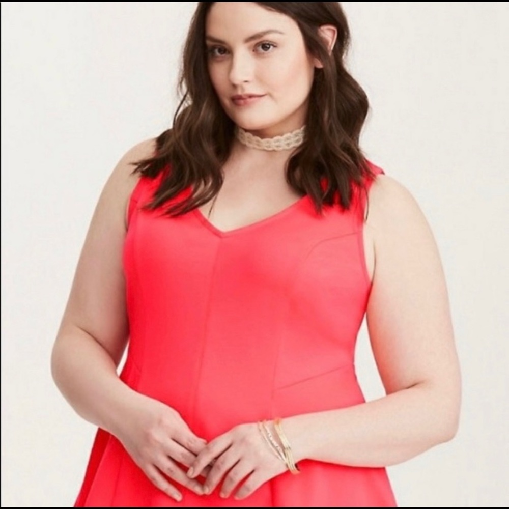 torrid Coral Pink V‑Neck Sleeveless Swing Top